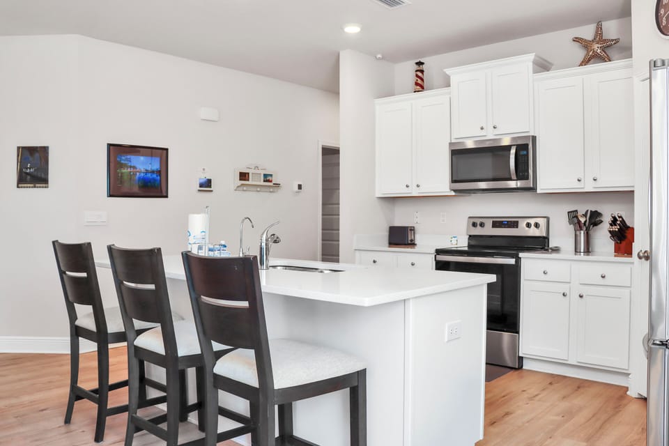 Kitchen Island with Bar Seating