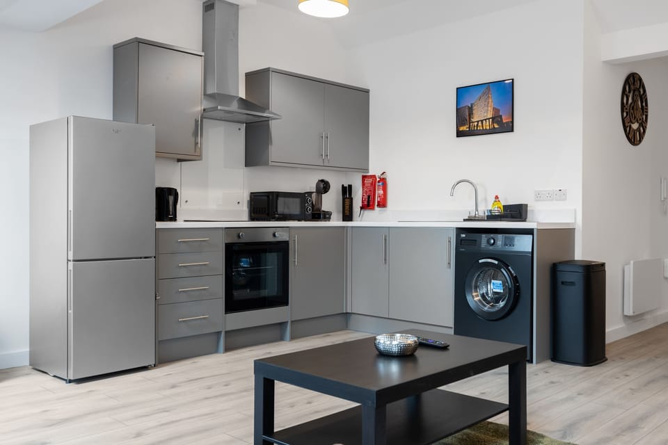 Well equipped Kitchen with washing machine, oven, hob, microwave, fridge, kettle, toaster, coffee maker and utensils
