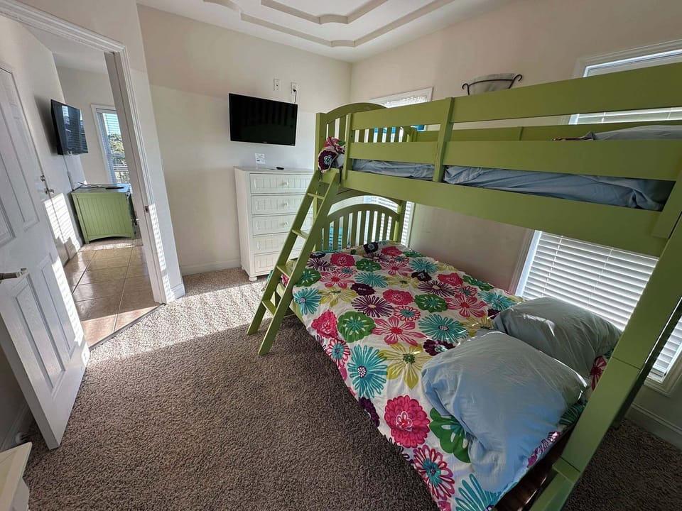 Bunk Room, 2nd Floor