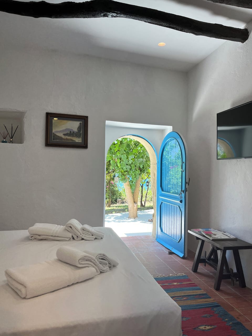 Luxury Quadruple Room, Garden View | Desk, free WiFi