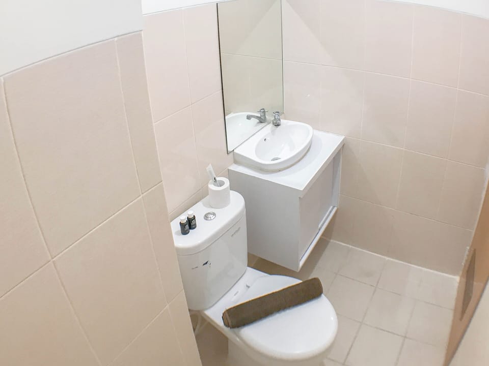 Standard Apartment | Bathroom