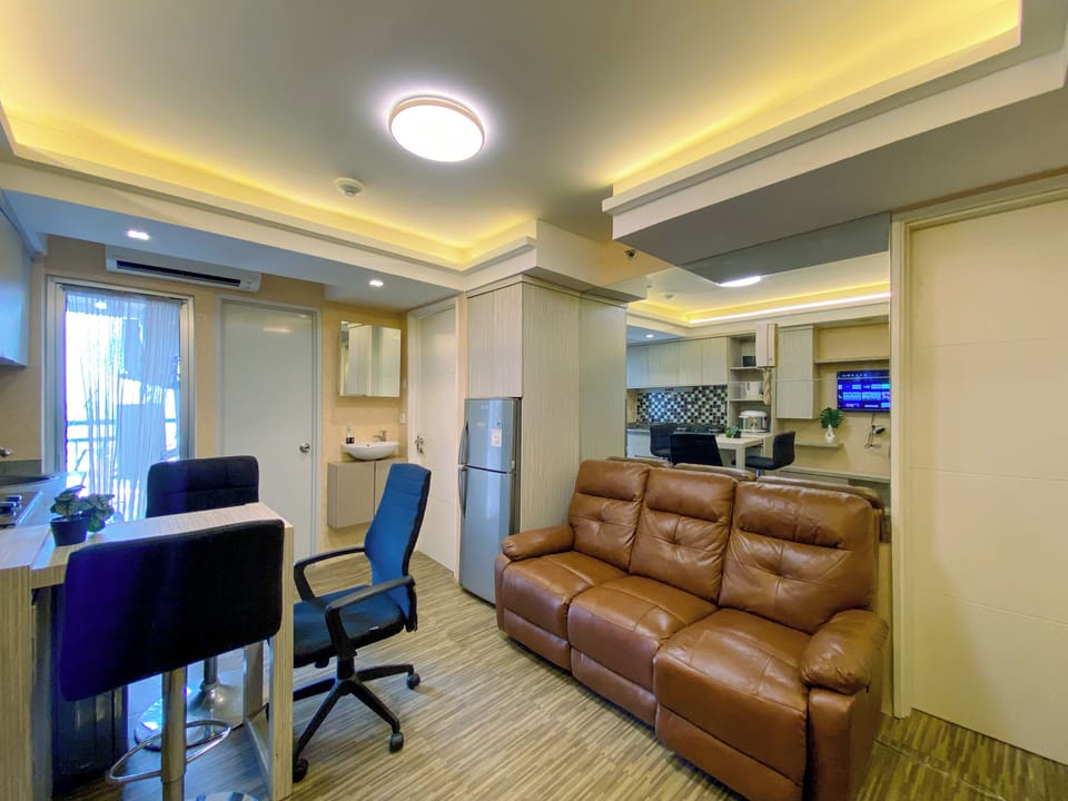 Standard Apartment | Living room