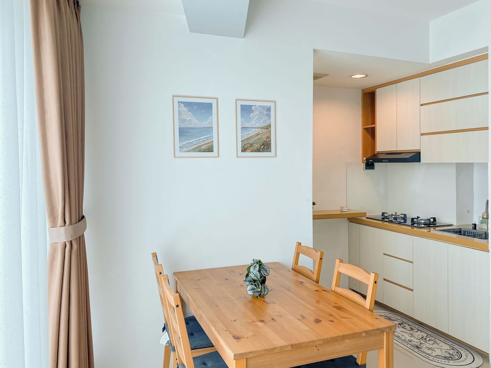 Standard Apartment | Dining room