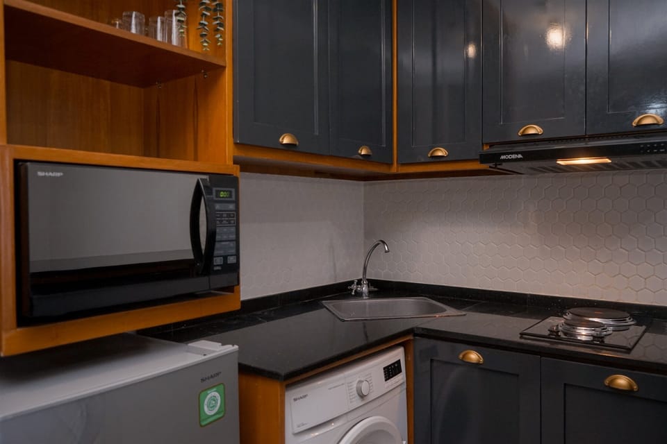 Standard Apartment | Private kitchen | Stovetop