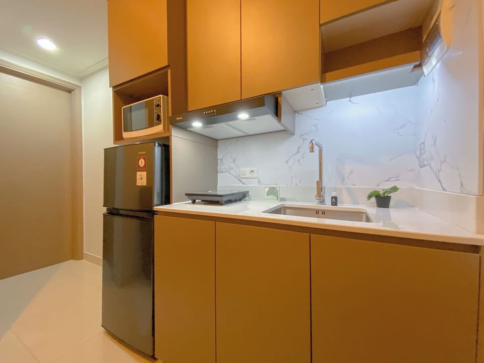 Apartment | Private kitchen | Fridge, microwave, stovetop, rice cooker