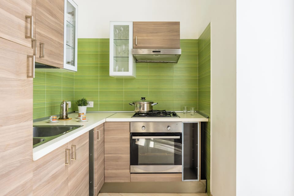 Family Apartment, Balcony | Private kitchen | Electric kettle