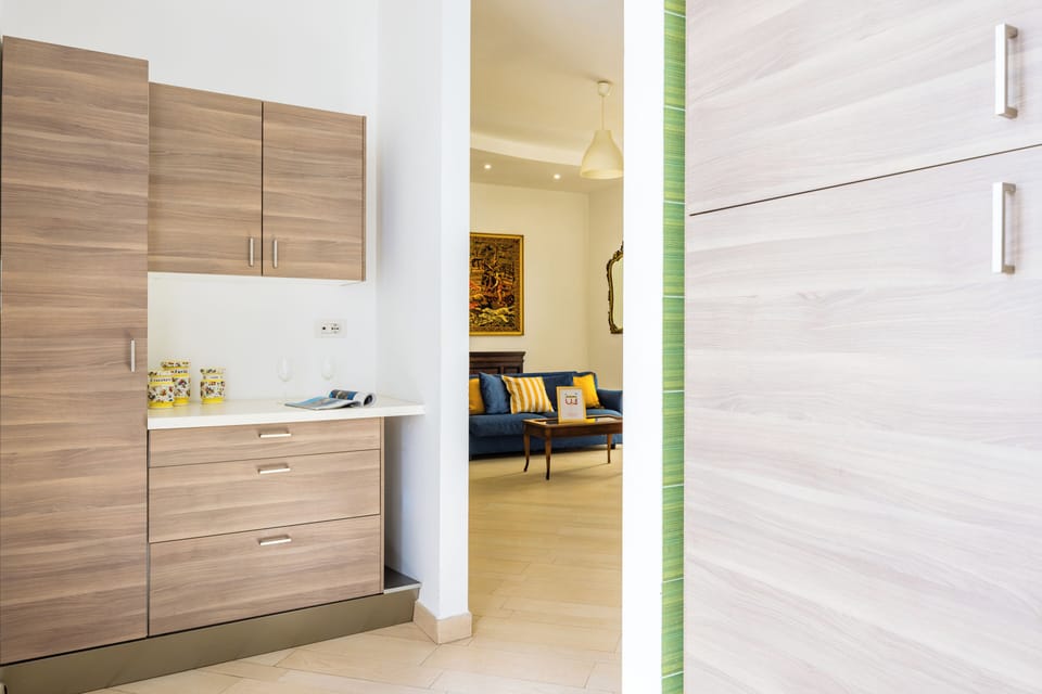 Family Apartment, Balcony | Private kitchen | Electric kettle