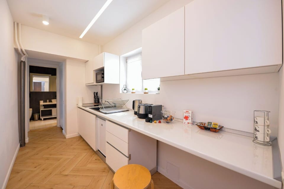 Apartment, 1 Bedroom, Smoking, Balcony | Interior