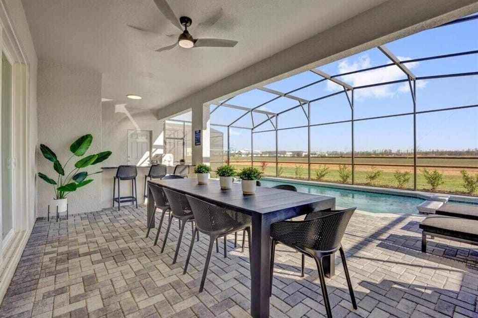 15981 Cape Coral Loop (57).jpg