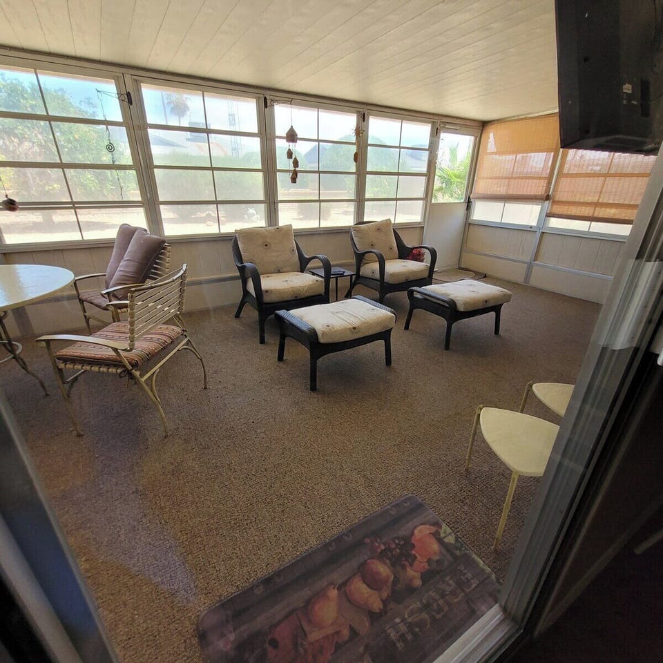 Listing image 102