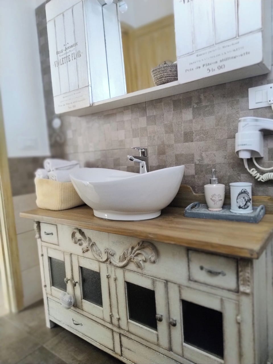 Comfort Triple Room, Hill View | Desk, free WiFi