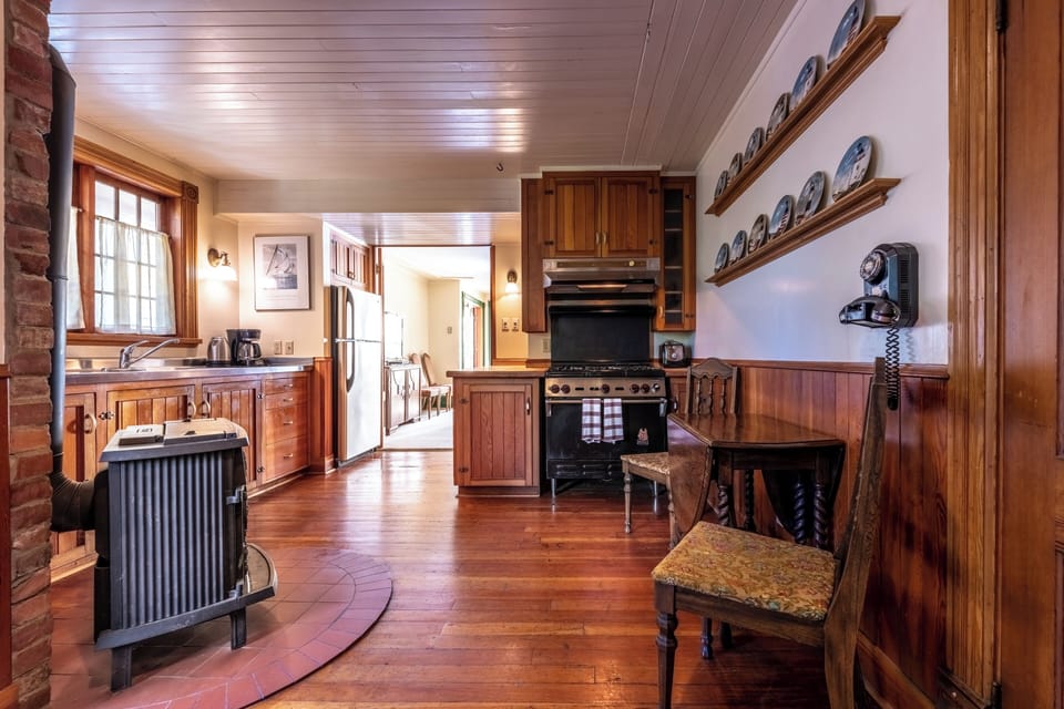 The Summer House | Private kitchen | Fridge, microwave, oven, stovetop