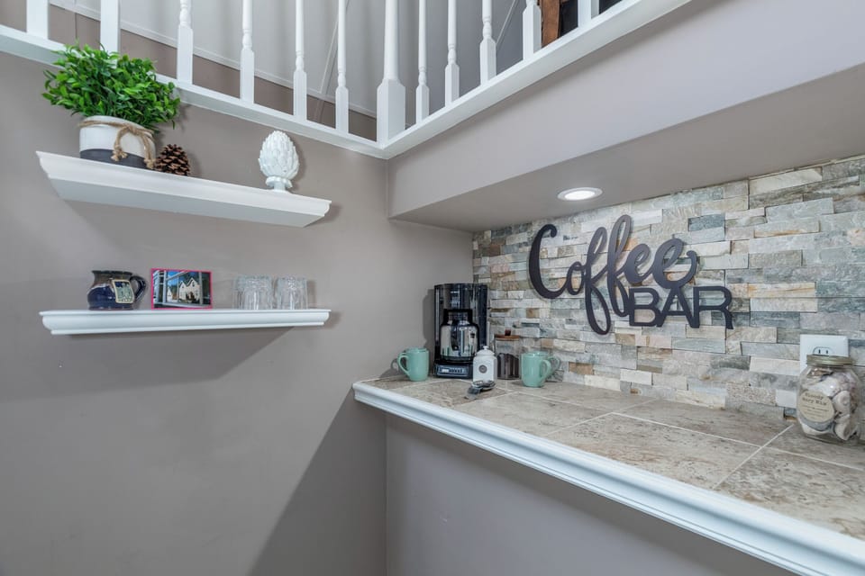 Coffee bar with drip coffee maker and iced coffee maker 