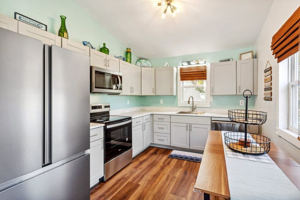 Make your way over to the well-equipped Kitchen where mealtime is a breeze!