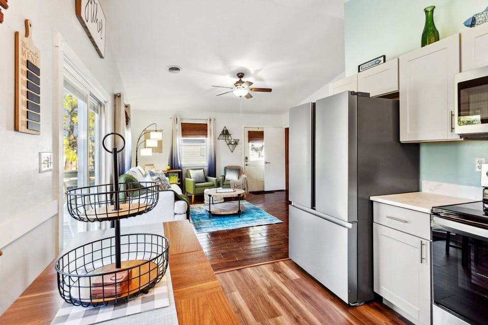 Make your way over to the well-equipped Kitchen where mealtime is a breeze!