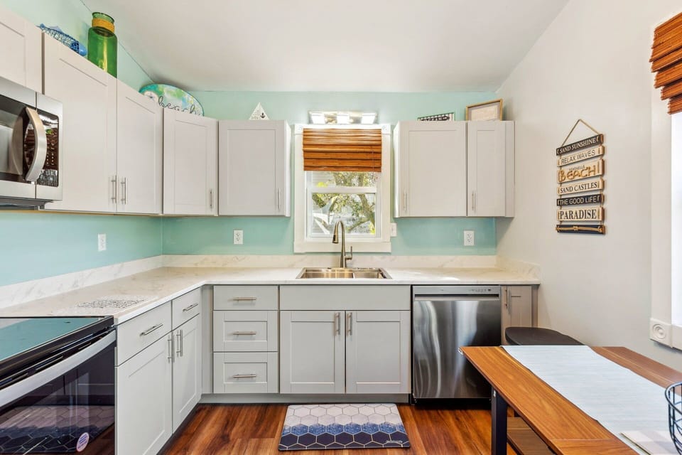 Make your way over to the well-equipped Kitchen where mealtime is a breeze!