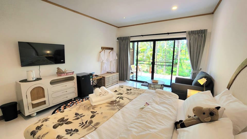Standard Single Room, Garden View | Free WiFi