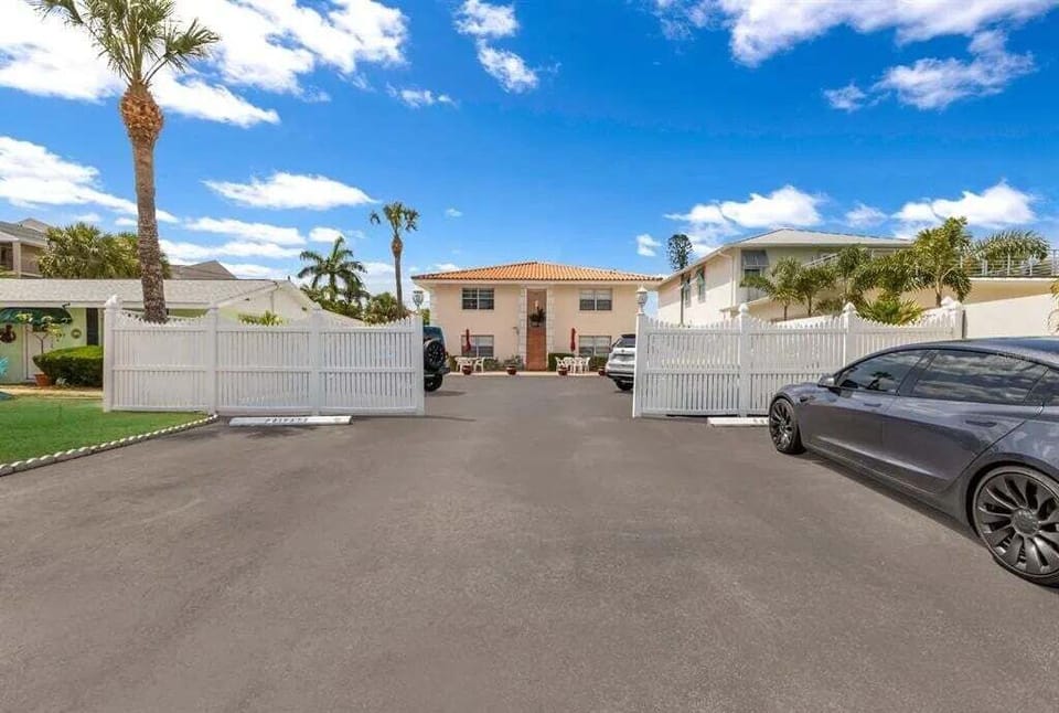Ample parking. You will have 1 car spot per unit, and it's labeled to the apartment you are staying at.