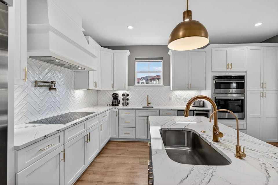 Storybook - Destiny by the Sea - Kitchen