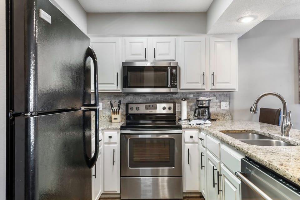 Full Kitchen with Upgraded Appliances