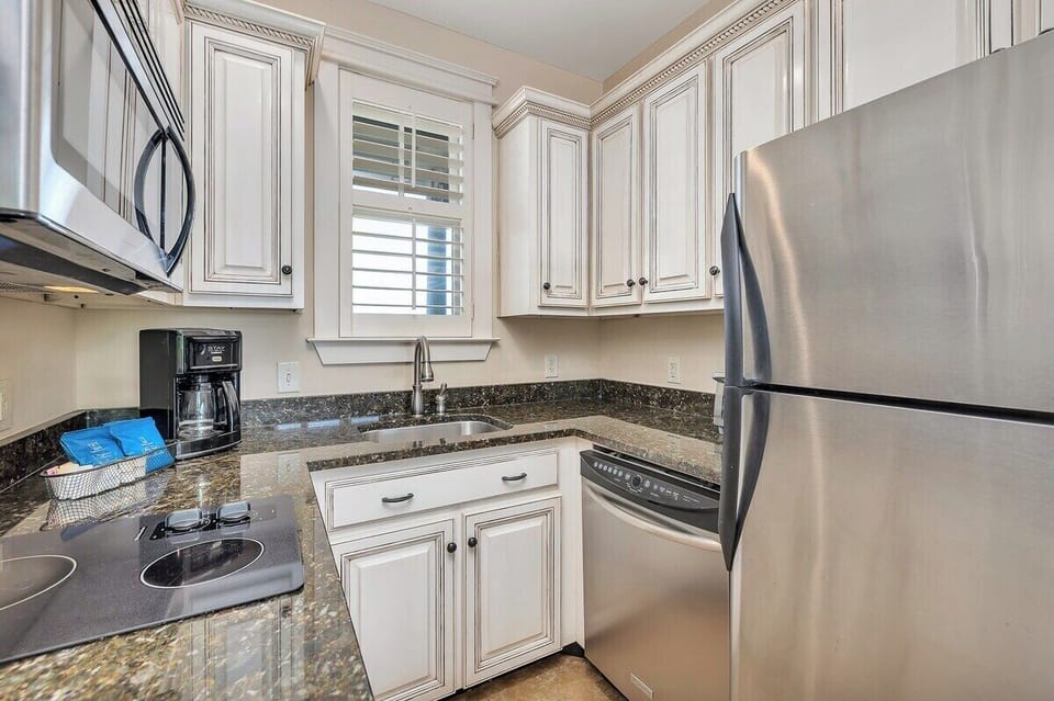 Sea Gate #307 - Kitchenette with Full Size Fridge