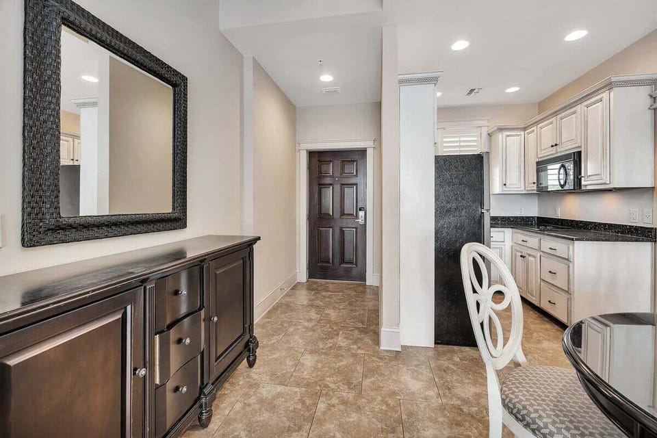 Sea Gate #306 - Foyer Leads into the Open Floor Plan