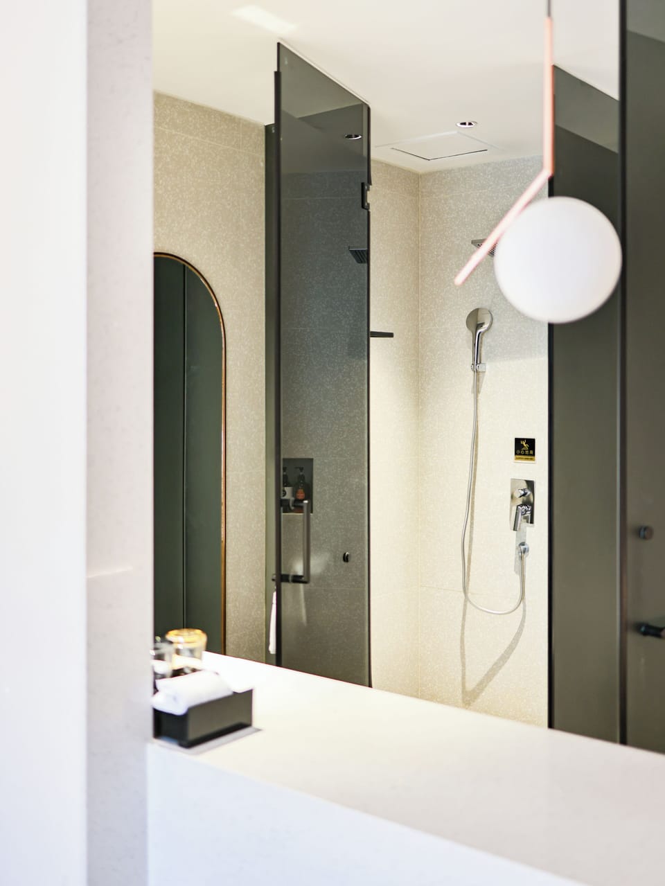 Business Twin Room | Premium bedding, desk, laptop workspace, WiFi (free)