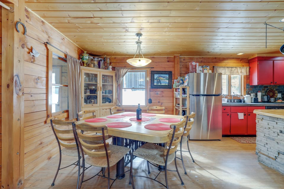 Dining Area | 1st Floor | Dishware & Flatware Provided