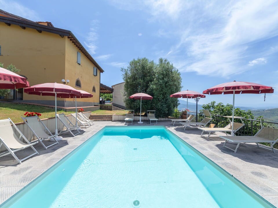 Outdoor Furniture, Swimming Pool, Bicycle, Parking, Villa, Hotel, Resort, Houseplant, Sunlounger