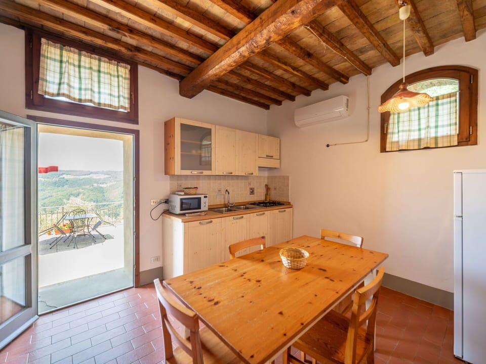 Wall, Wood, Ceiling, Wood Stain, Hardwood, Plank, Wood Flooring, Kitchen & Dining Room Table, Lumber, Log Cabin