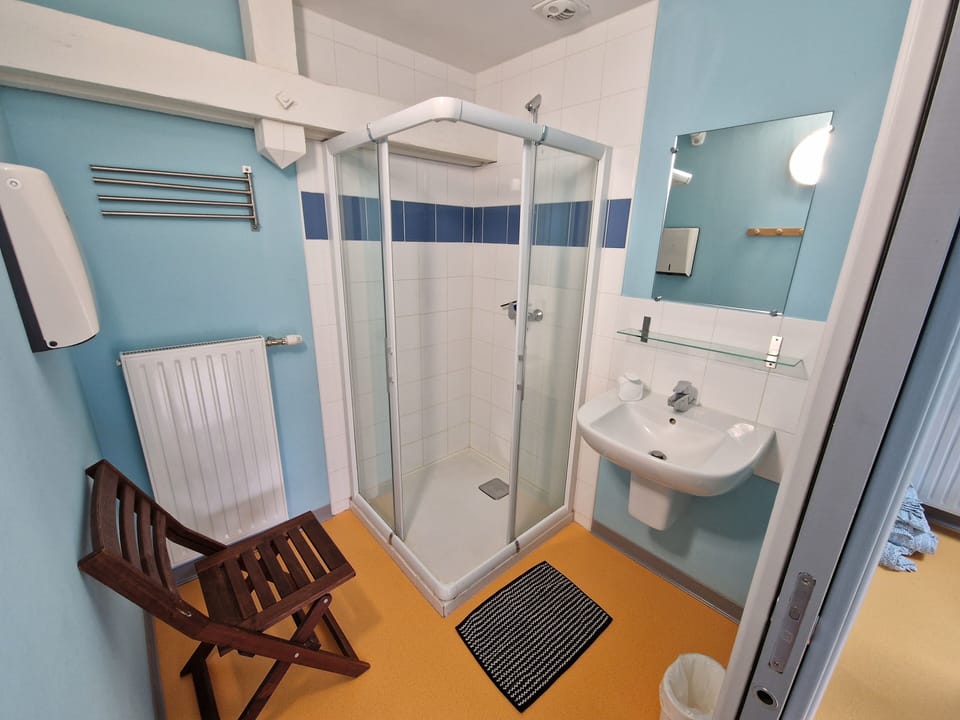 Quadruple Room | Soundproofing, free WiFi