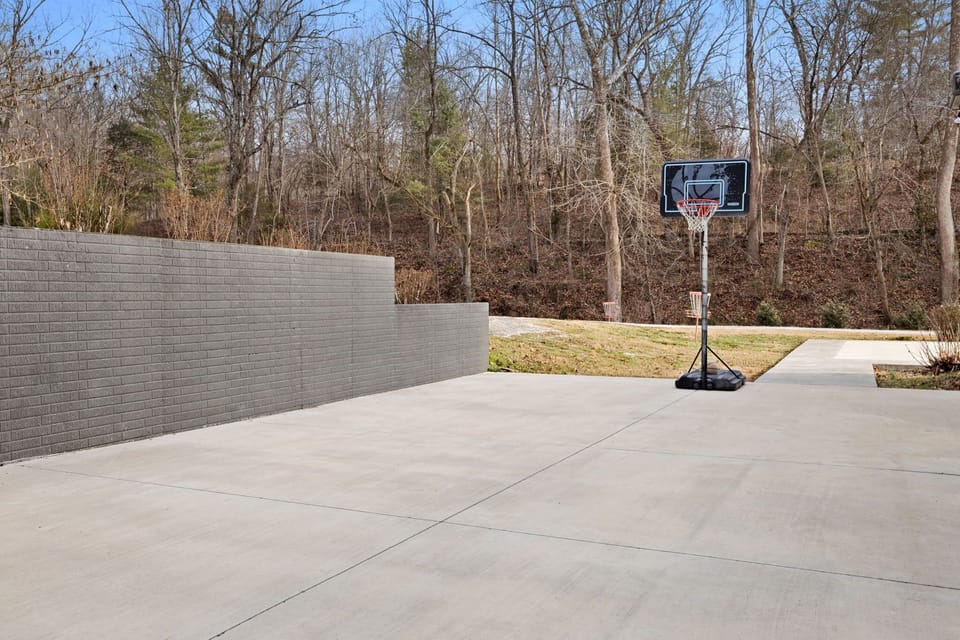 Basketball hoop - perfect for practicing your skills or enjoying a friendly game with family and friends.