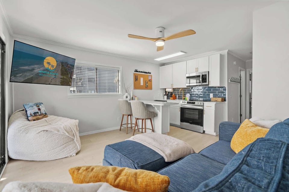 Living/Kitchen Areas