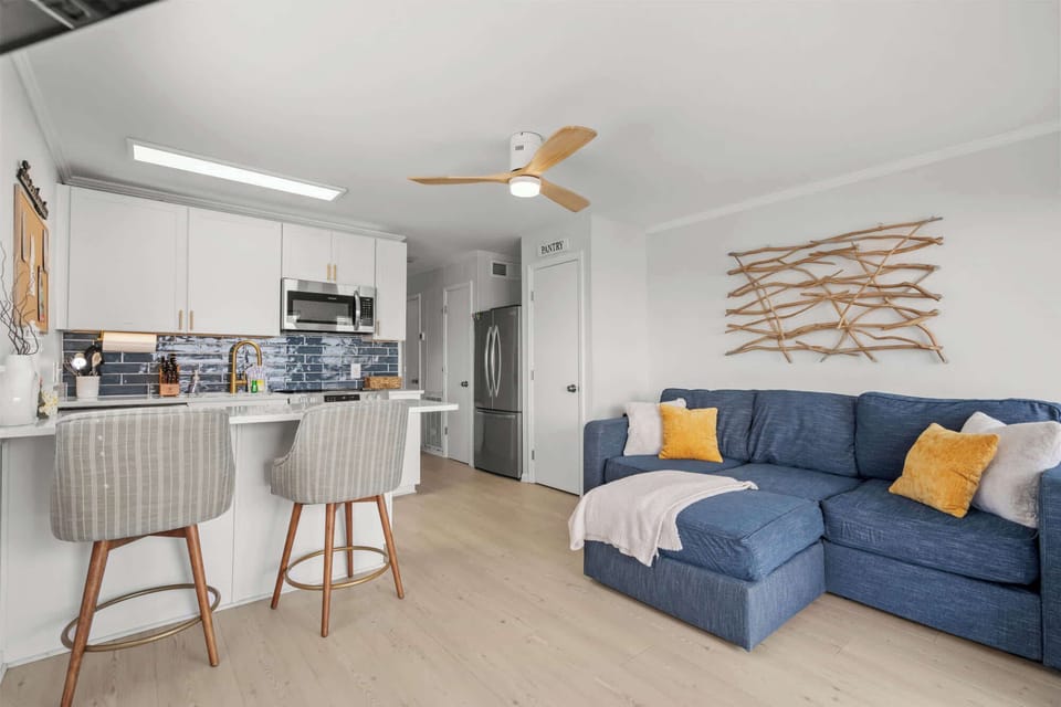 Breakfast Bar Seating