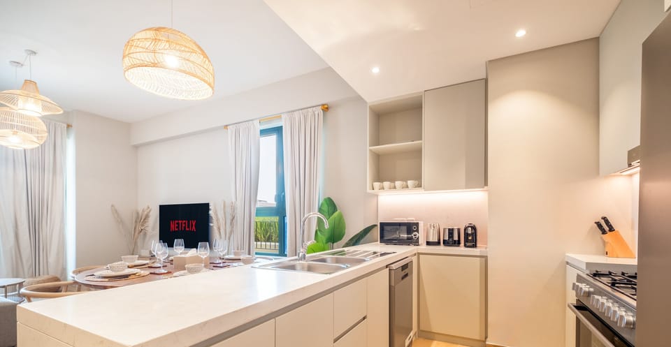 Apartment | Private kitchen | Electric kettle, toaster