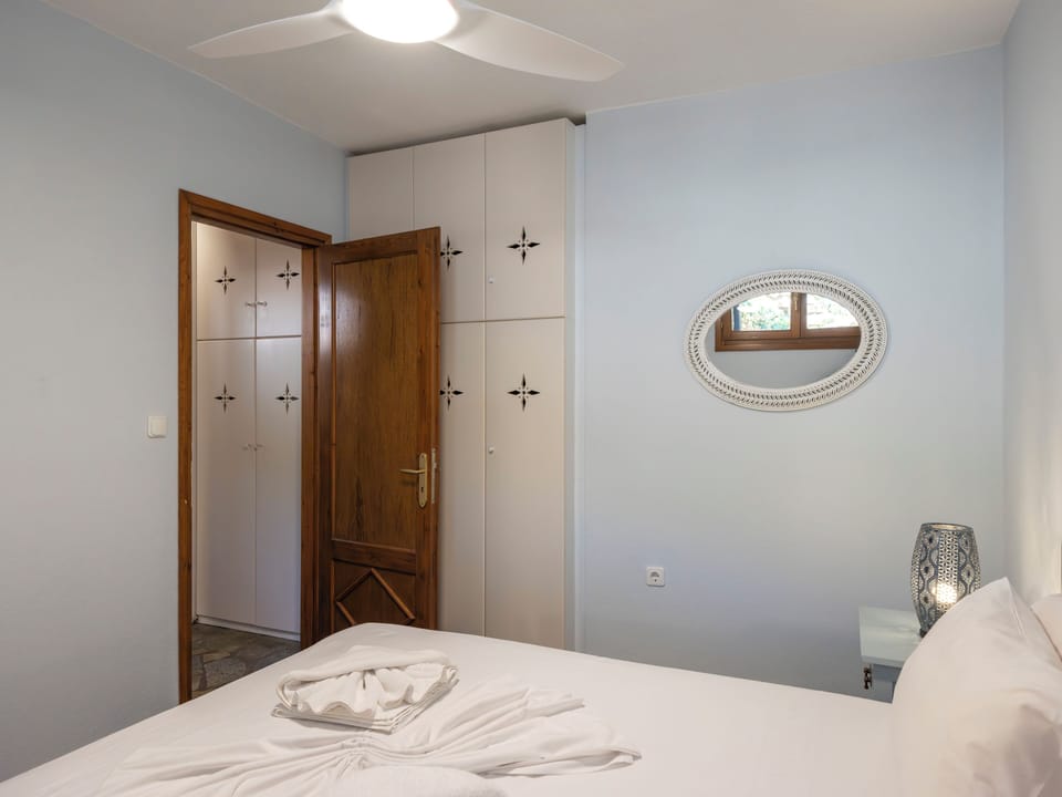 House, Partial Sea View | 2 bedrooms, iron/ironing board, free cribs/infant beds, travel crib
