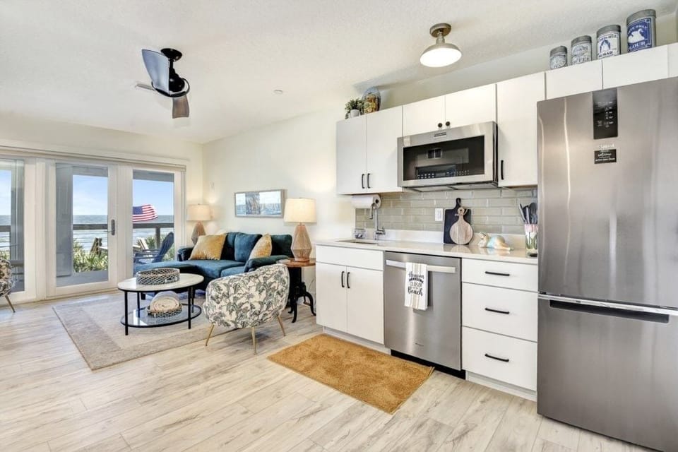 Apartment, 2 Bedrooms | Private kitchen