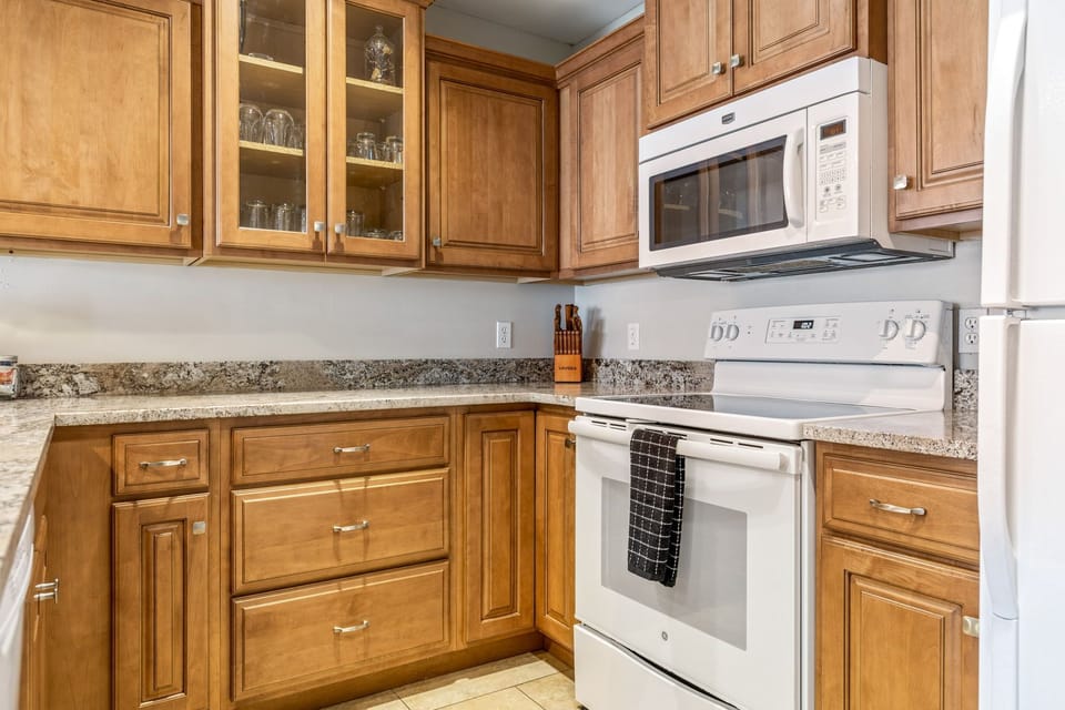 Full Kitchen