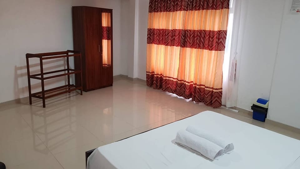 Room, 1 Bedroom, Accessible, Smoking | 1 bedroom