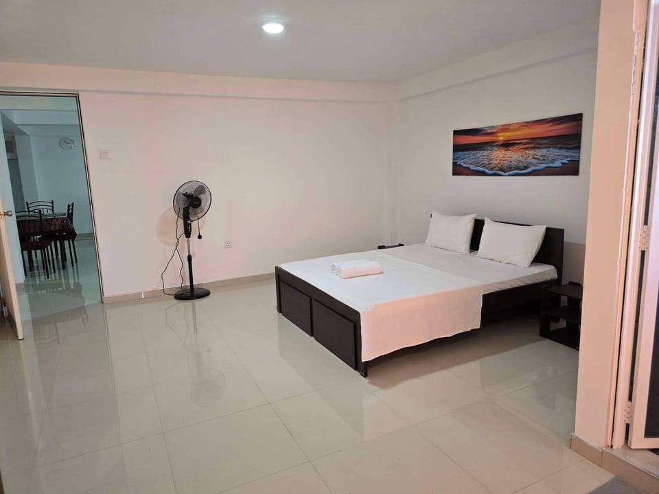 Room, 1 Bedroom, Accessible, Smoking | 1 bedroom