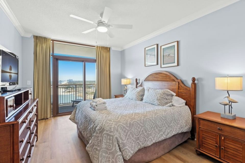 Imagine waking up to this view every morning while on vacation.