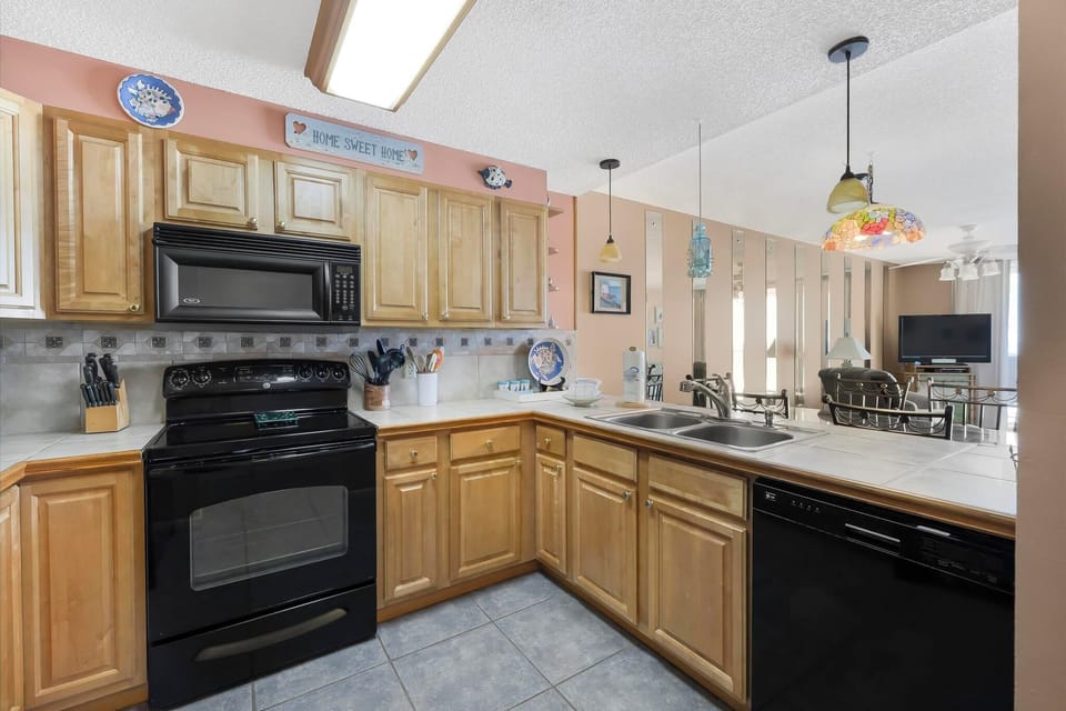 Fully stocked kitchen