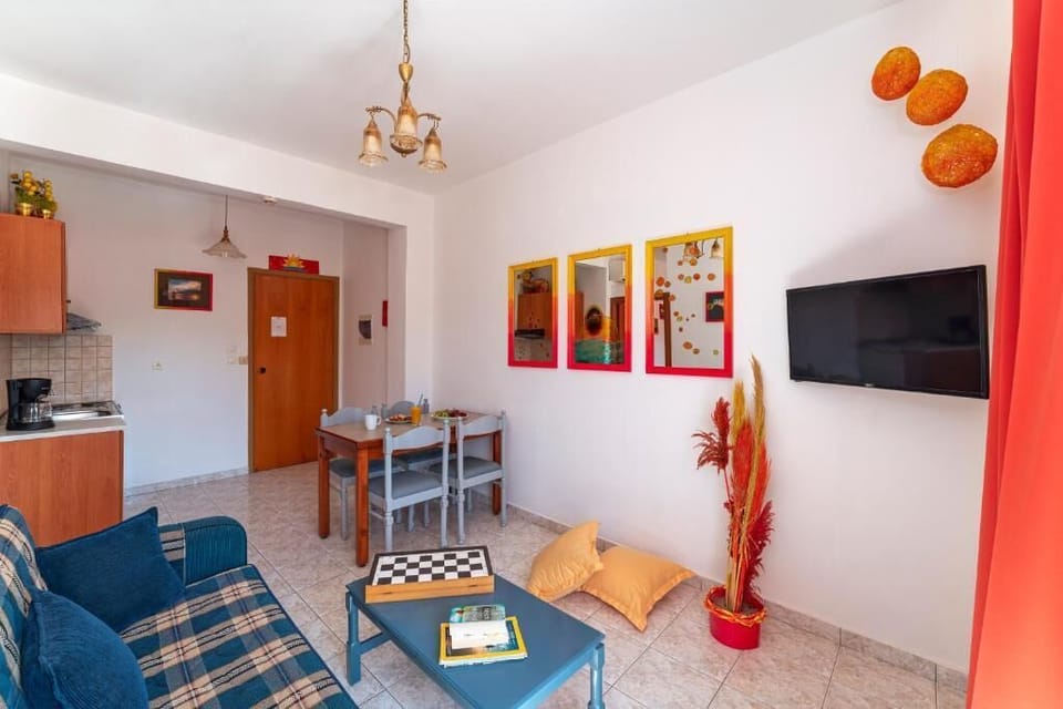 Family Apartment | Living area | TV