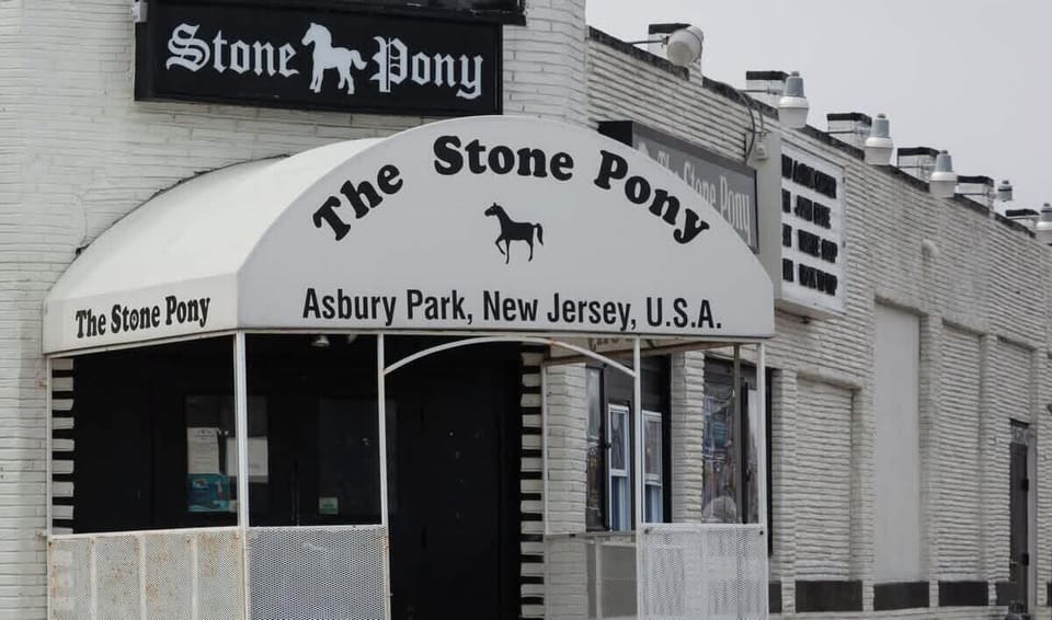 The famous Stone Pony venue is a 7 minute walk away and has frequent outdoor events all summer long. 