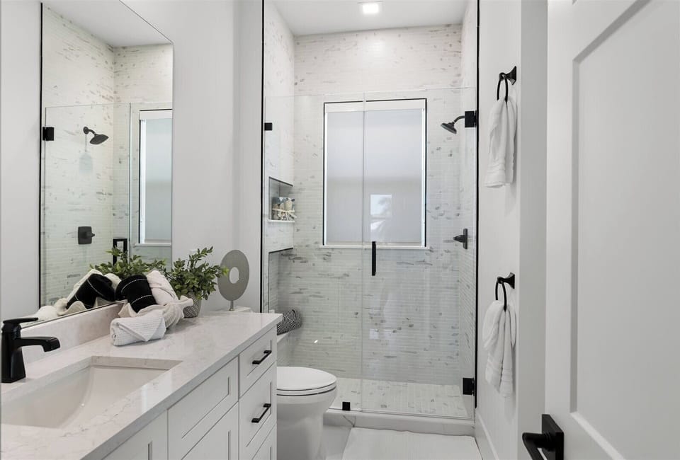 Guest Bath 2