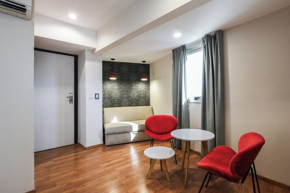 Luxury Room | Down comforters, minibar, in-room safe, laptop workspace