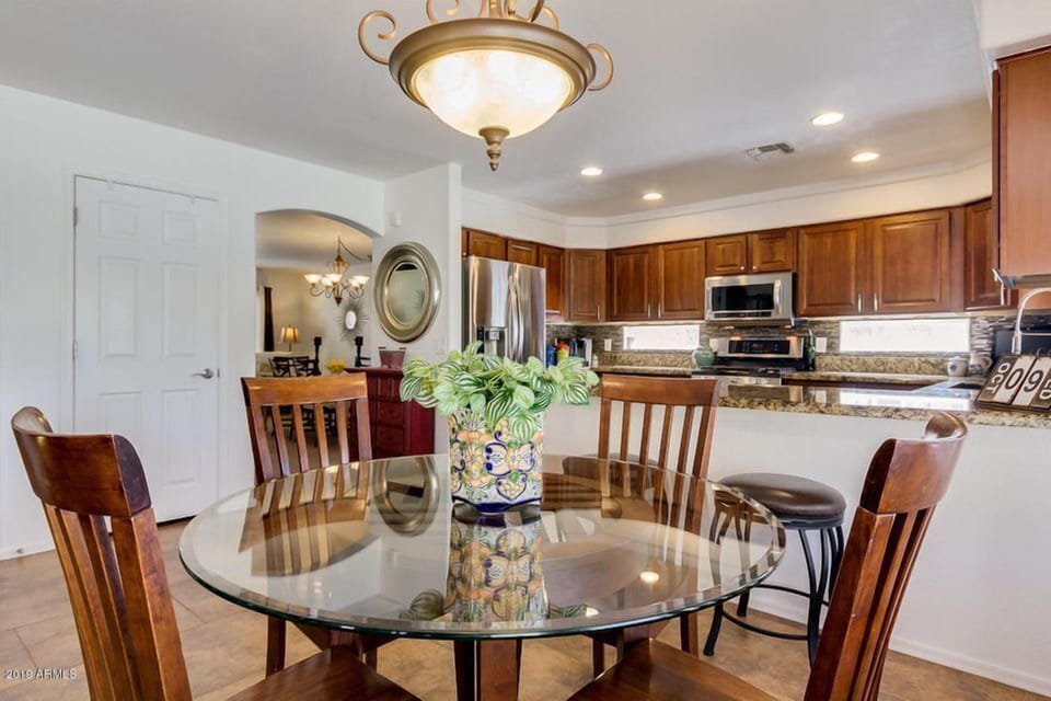 House, Multiple Beds, Pool Access, City View (Blackfoot San Tan Valley) | In-room dining
