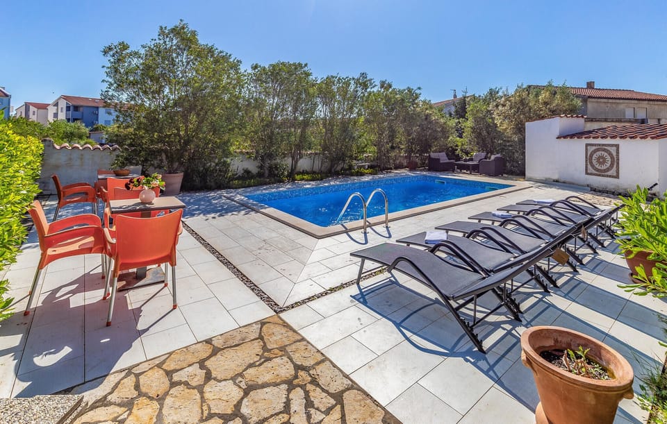 pool