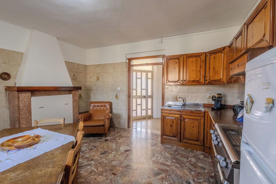 House | Living area | Flat-screen TV