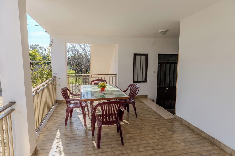 House | Terrace/patio